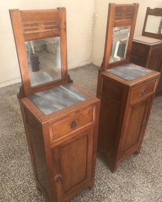 Coppia di comodini d’epoca