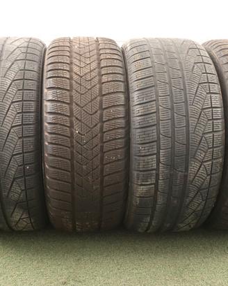 Gomme Pirelli sottozero 225 40 18 245 35 18 invern
