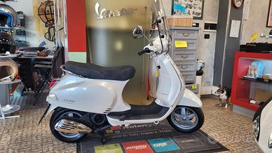 Vespa LX 150