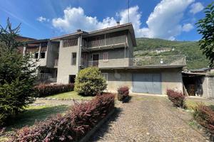 Casa indipendente di 187 m² con 4 locali e box aut