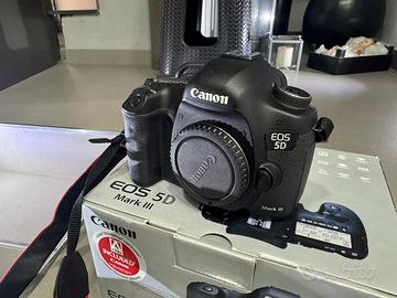 Canon 5 d mark iii con garanzia