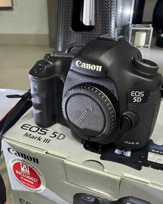 Canon 5 d mark iii con garanzia