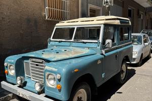 Land Rover III 88
