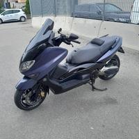 Yamaha T Max - 2005