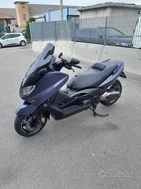 Yamaha T Max - 2005