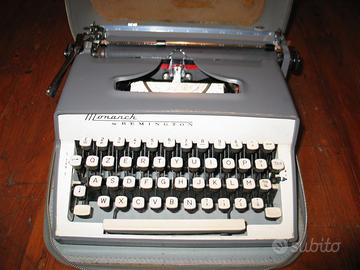 macchina da scrivere remington