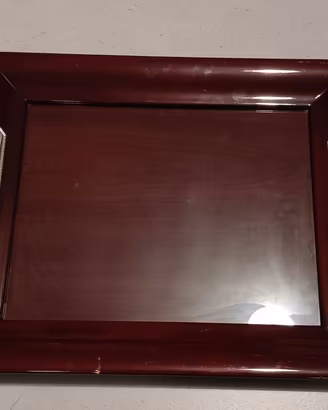 Vassoio Elegante in Legno Mogano e Argento 