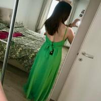 Abito lungo verde da cerimonia o da sera.