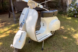 Vespa 50 Special 1978 Bianca