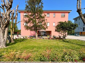 3 LOCALI A MOLINELLA