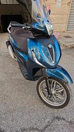 Piaggio Beverly 300 - 2024