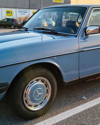 Mercedes 200 w123