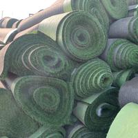 Erba sintetica ex campi da calcio