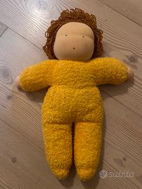 Bambola ‘Waldorf’ fatta a mano