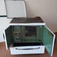 stufa storica a legna