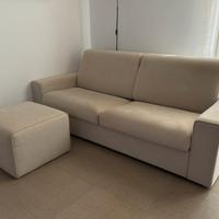 Divano letto con pouf