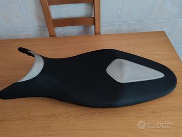 Sella originale Suzuki Gladius 650