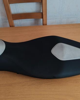 Sella originale Suzuki Gladius 650