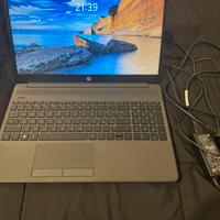 compuer portatile hp 250 G9 con windows pro