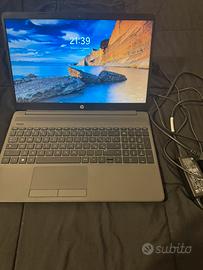 compuer portatile hp 250 G9 con windows pro