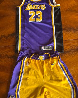 Completo Lakers