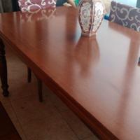 Tavolo con  6 sedie vero legno