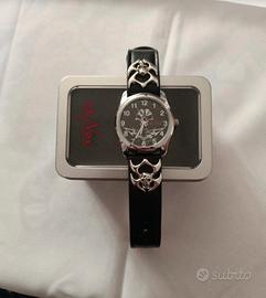 Orologio da polso con teschio e dettagli tribali