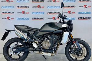 Husqvarna Svartpilen 801