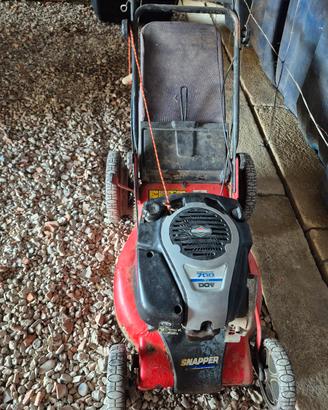 Tosaerba Briggs & Stratton  4Tempi  Trazionato