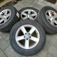 Gomme termiche PIRELLI SOTTOZERO3 con cerchi VW