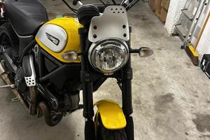 Ducati Scrambler Icon 800