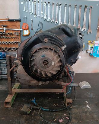 Blocco motore vespa 125 cc