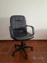 Sedia da ufficio/scrivania girevole in ecopelle