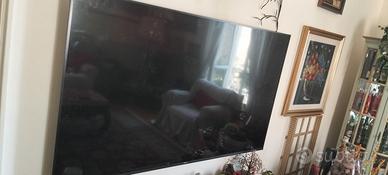 televisione maxi schermo 75 pollici Hisense 
