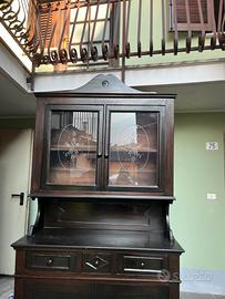 Credenza antica in larice