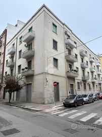 4 LOCALI A GIOIA DEL COLLE