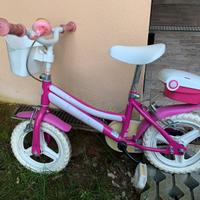 Bicicletta per bambina modello Barbie