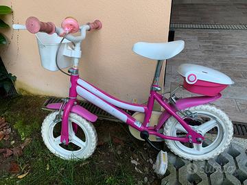 Bicicletta per bambina modello Barbie