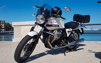 MOTO GUZZI V7 CLASSIC