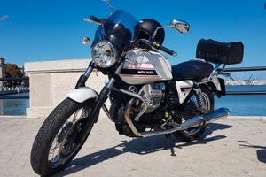 MOTO GUZZI V7 CLASSIC