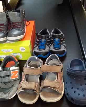 5 paia di scarpe n° 34 Nike,New Balance, Grunland
