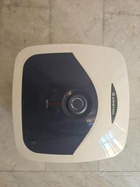 Scaldabagno Ariston 10 litri sopralavello