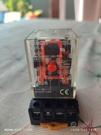 Relè OMRON MK2P-S 250vac/28vdc