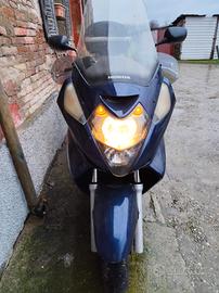 Honda Silver wing 600