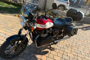 Triumph Bonneville 865