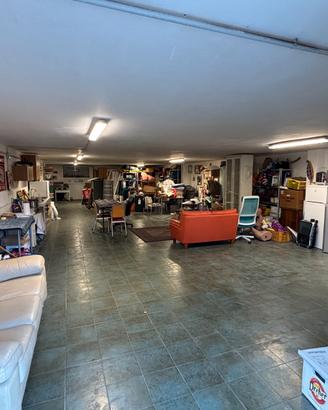 Locale deposito 200 mq + wc via Firenze Termoli