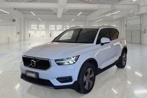 VOLVO XC40 B4 AWD AUTOMATICO MOMENTUM PRO SUV