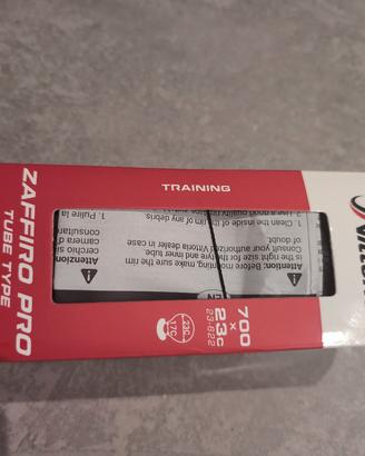 Vittoria Zaffiro Pro