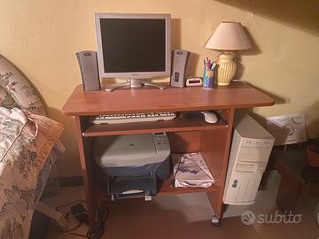 Scrivania pc