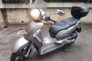 Aprilia scarabeo 300S